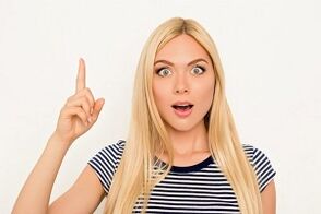 une fille parle de l'agrandissement du pénis avec du soda